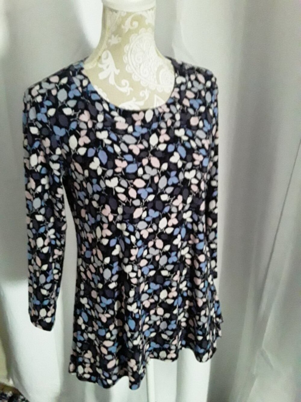 Anne Klein beautiful 3/4 sleeve tunic top size S - Picture 9 of 9